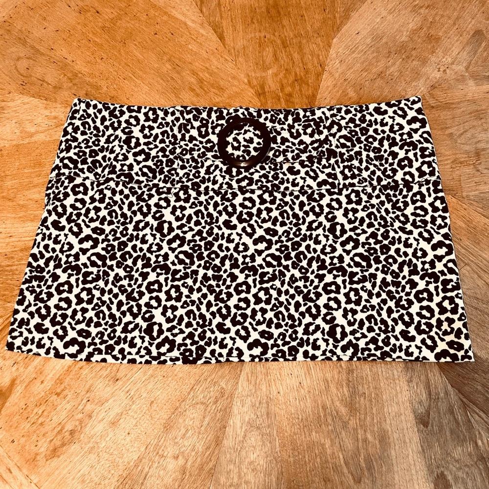 Y2K Rue21 Black & White Leopard Print Mini Skirt with Circular Buckle size XL